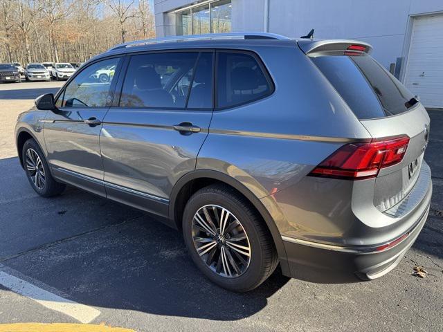 new 2024 Volkswagen Tiguan car, priced at $33,428