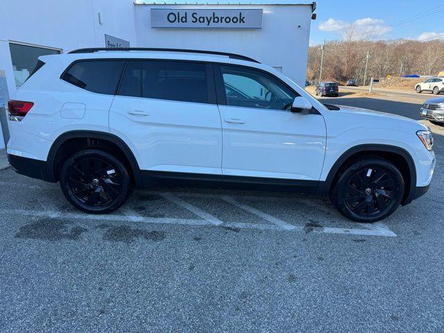 new 2025 Volkswagen Atlas car, priced at $45,235