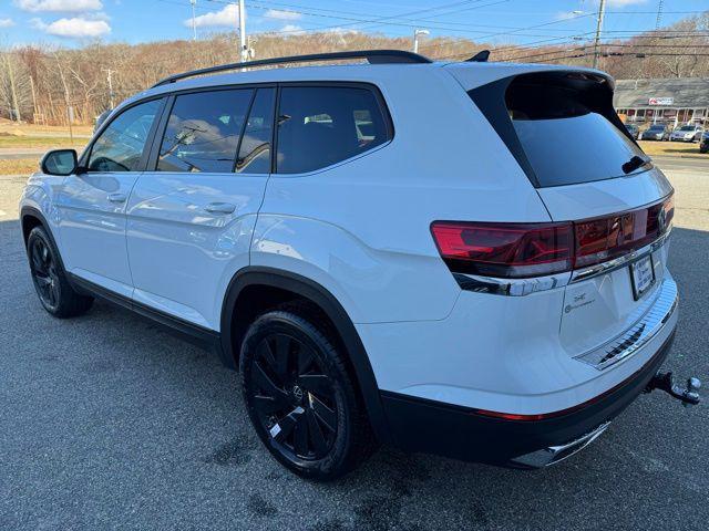 new 2025 Volkswagen Atlas car, priced at $45,235