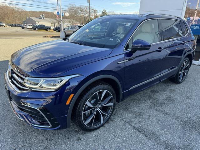 new 2024 Volkswagen Tiguan car, priced at $39,904