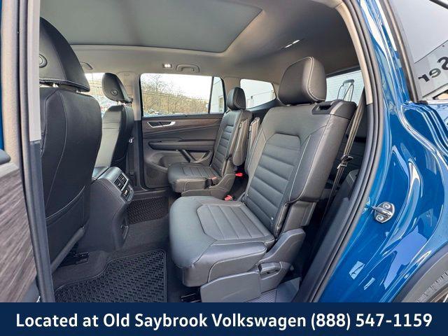 new 2025 Volkswagen Atlas car, priced at $49,531