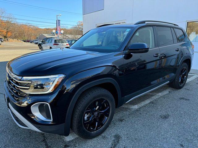 new 2025 Volkswagen Atlas car, priced at $45,163