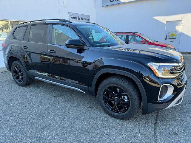 new 2025 Volkswagen Atlas car, priced at $45,163