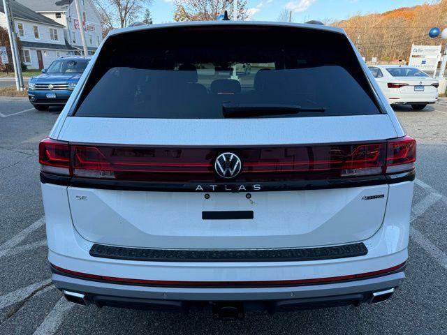 new 2025 Volkswagen Atlas car, priced at $45,815