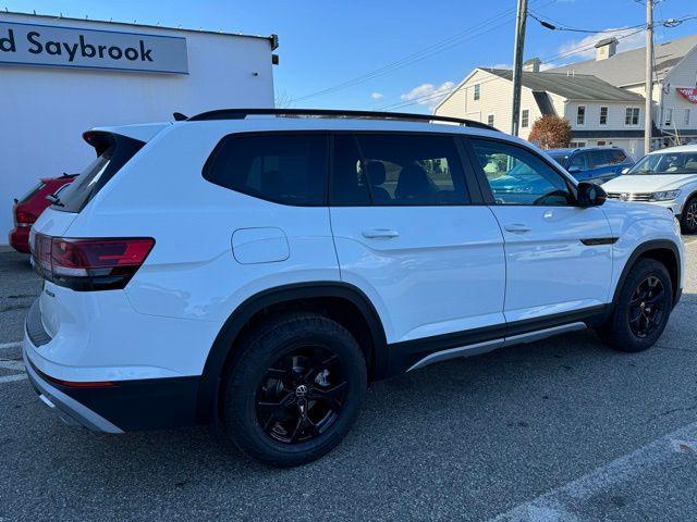 new 2025 Volkswagen Atlas car, priced at $45,815