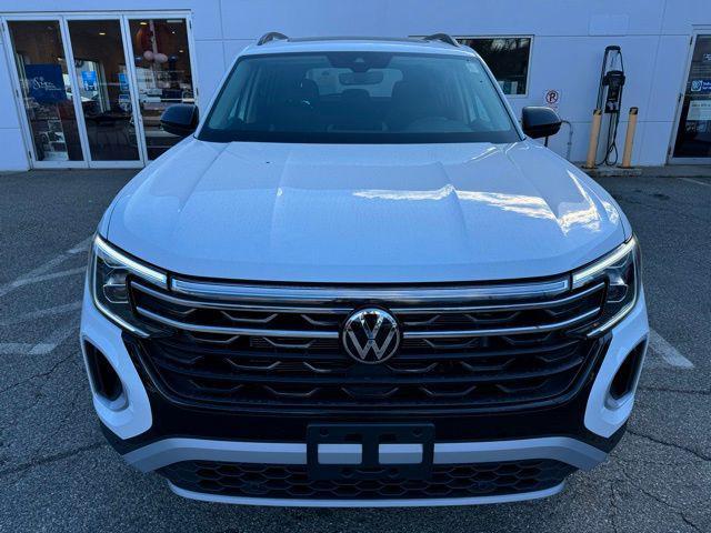 new 2025 Volkswagen Atlas car, priced at $45,815