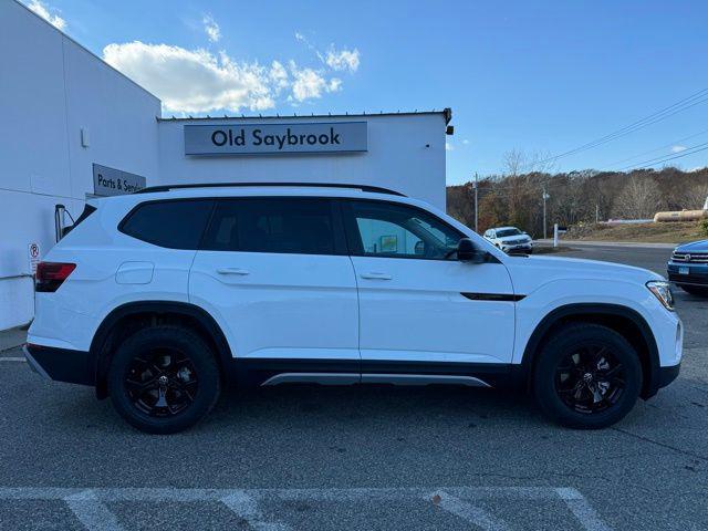 new 2025 Volkswagen Atlas car, priced at $45,815