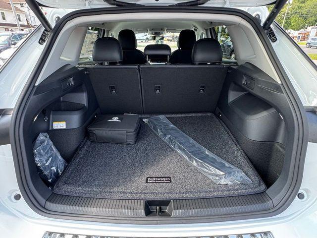 new 2025 Volkswagen Tiguan car, priced at $36,094