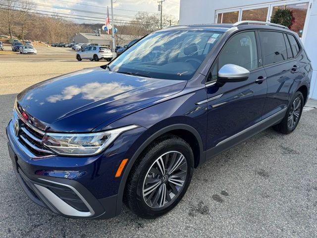 new 2024 Volkswagen Tiguan car, priced at $33,208