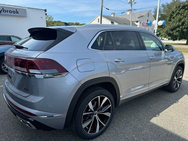 new 2024 Volkswagen Atlas Cross Sport car, priced at $51,936