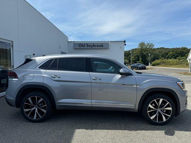 new 2024 Volkswagen Atlas Cross Sport car, priced at $51,936