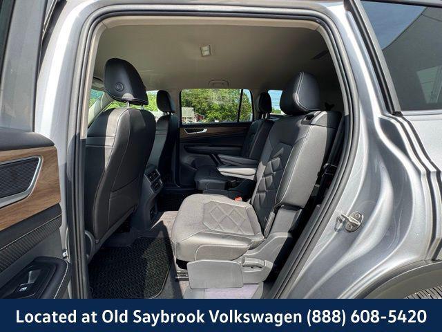 used 2024 Volkswagen Atlas car, priced at $35,381