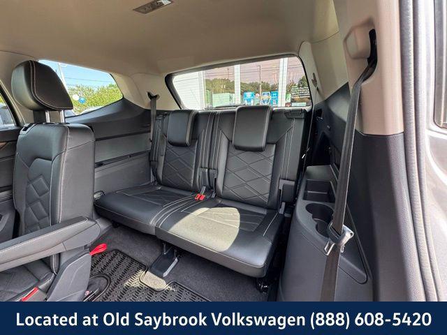 used 2024 Volkswagen Atlas car, priced at $35,381