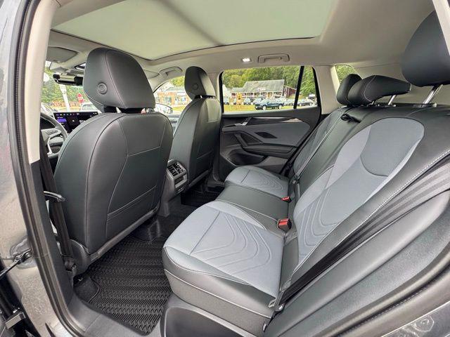 new 2025 Volkswagen Tiguan car, priced at $35,587