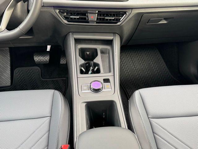 new 2025 Volkswagen Tiguan car, priced at $35,587