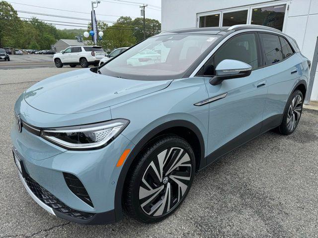 new 2025 Volkswagen ID.4 car, priced at $54,891