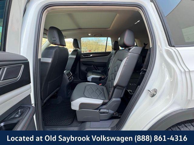 new 2025 Volkswagen Atlas car, priced at $47,876