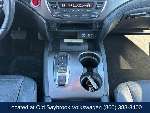 used 2022 Honda Pilot car, priced at $25,111