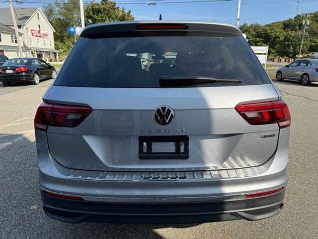 new 2024 Volkswagen Tiguan car, priced at $30,581