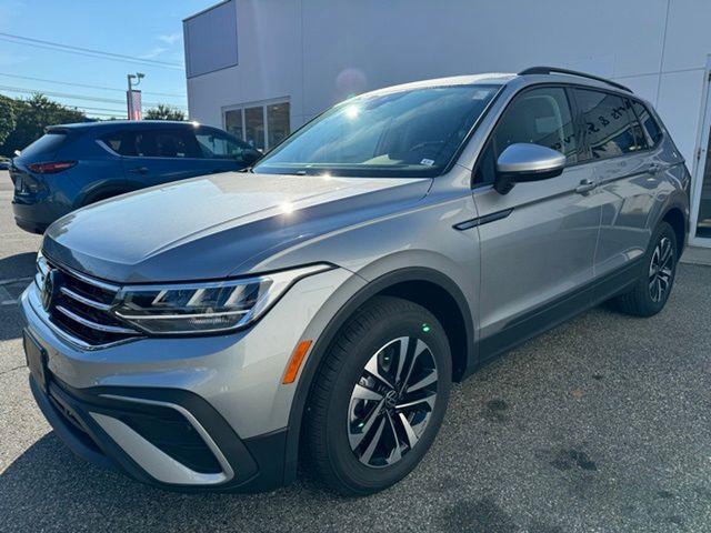 new 2024 Volkswagen Tiguan car, priced at $31,194