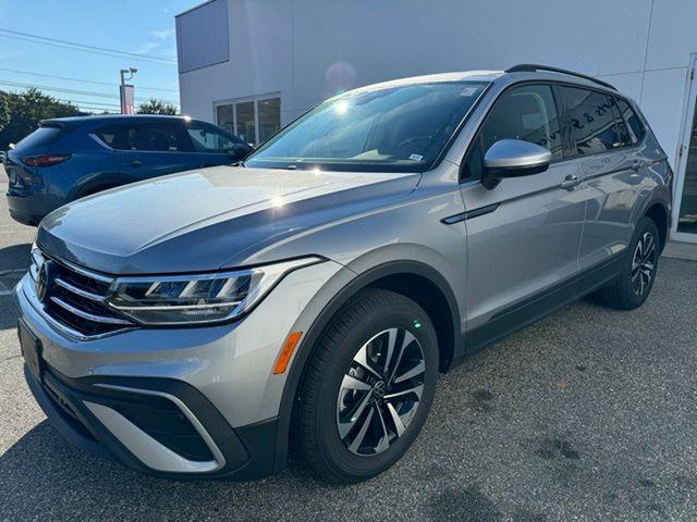 new 2024 Volkswagen Tiguan car, priced at $31,194