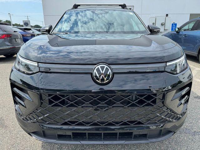 new 2025 Volkswagen Tiguan car, priced at $39,096