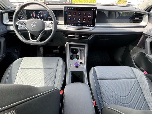 new 2025 Volkswagen Tiguan car, priced at $35,936