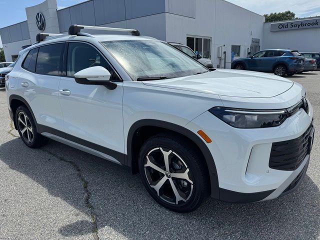 new 2025 Volkswagen Tiguan car, priced at $35,936
