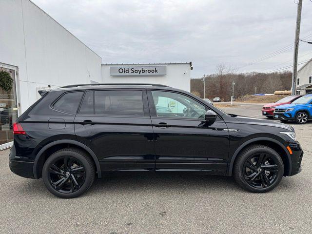 new 2024 Volkswagen Tiguan car, priced at $37,983