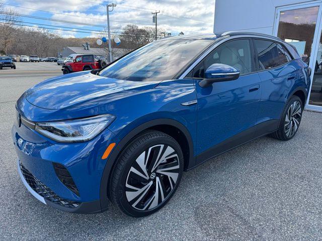 new 2025 Volkswagen ID.4 car, priced at $54,987