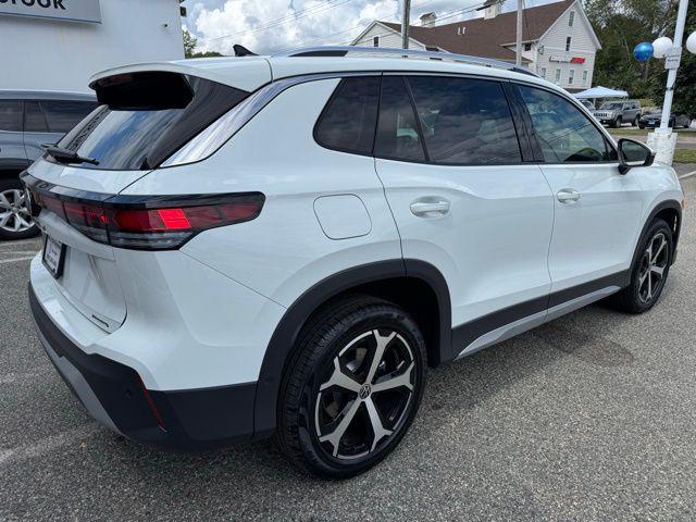 new 2025 Volkswagen Tiguan car, priced at $35,182