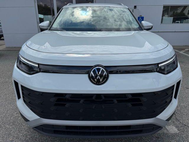 new 2025 Volkswagen Tiguan car, priced at $35,182