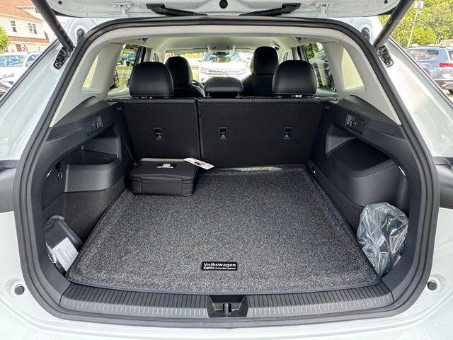 new 2025 Volkswagen Tiguan car, priced at $35,182