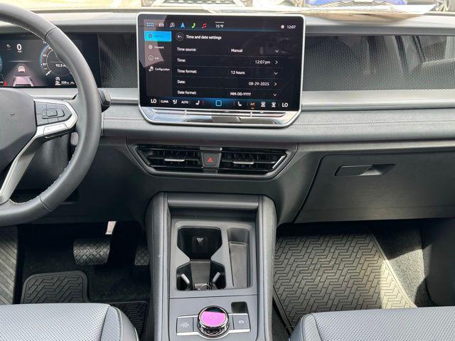 new 2025 Volkswagen Tiguan car, priced at $35,182