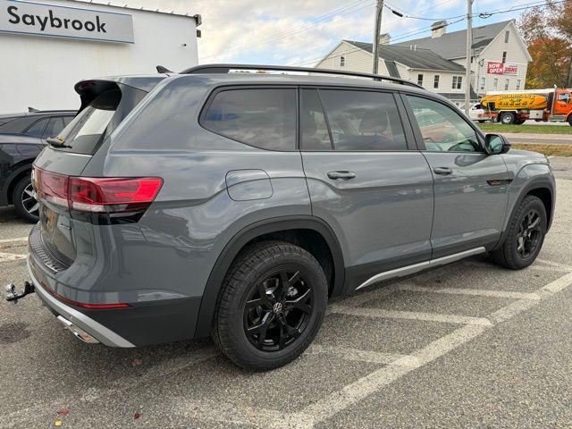 new 2025 Volkswagen Atlas car, priced at $46,382