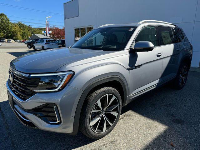 new 2024 Volkswagen Atlas car, priced at $53,645