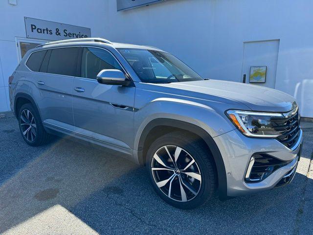 new 2024 Volkswagen Atlas car, priced at $53,645