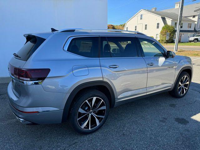 new 2024 Volkswagen Atlas car, priced at $53,645