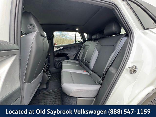 new 2025 Volkswagen ID.4 car, priced at $51,826