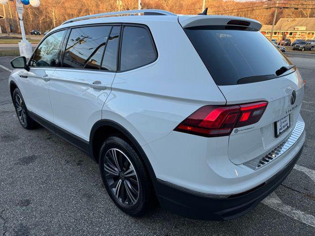 new 2024 Volkswagen Tiguan car, priced at $33,208