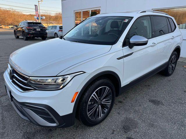 new 2024 Volkswagen Tiguan car, priced at $33,208