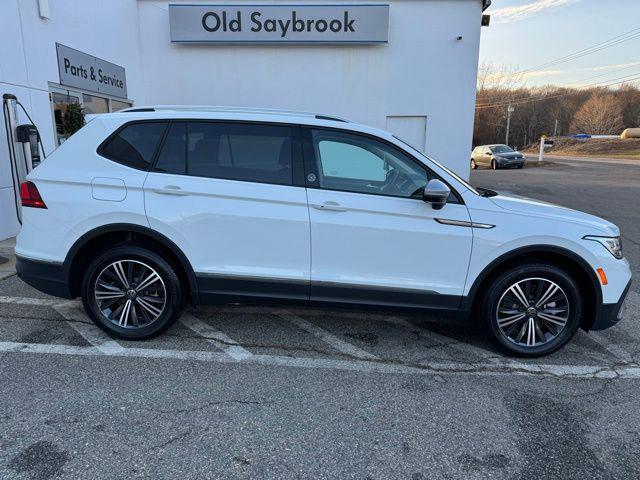 new 2024 Volkswagen Tiguan car, priced at $33,208