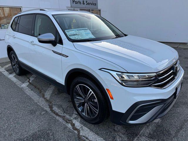 new 2024 Volkswagen Tiguan car, priced at $33,208