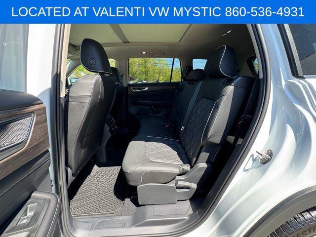 new 2025 Volkswagen Atlas car, priced at $53,264
