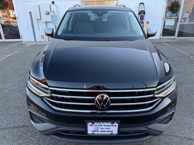 new 2024 Volkswagen Tiguan car, priced at $33,208