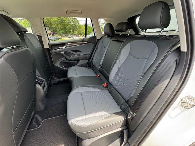 new 2025 Volkswagen Tiguan car, priced at $35,171