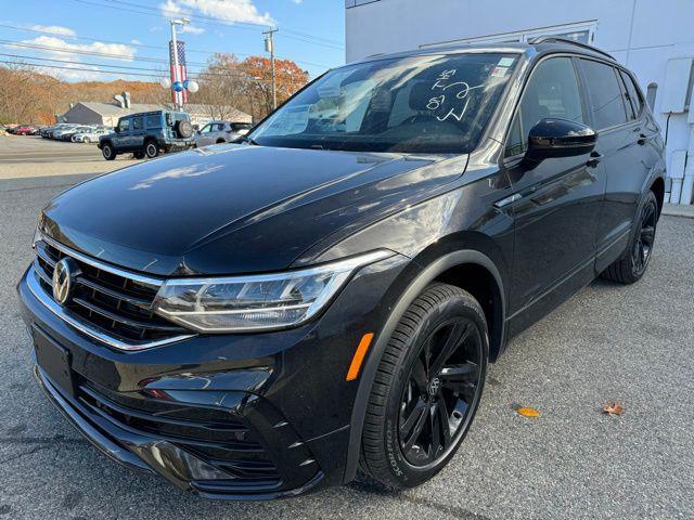 new 2024 Volkswagen Tiguan car, priced at $37,340