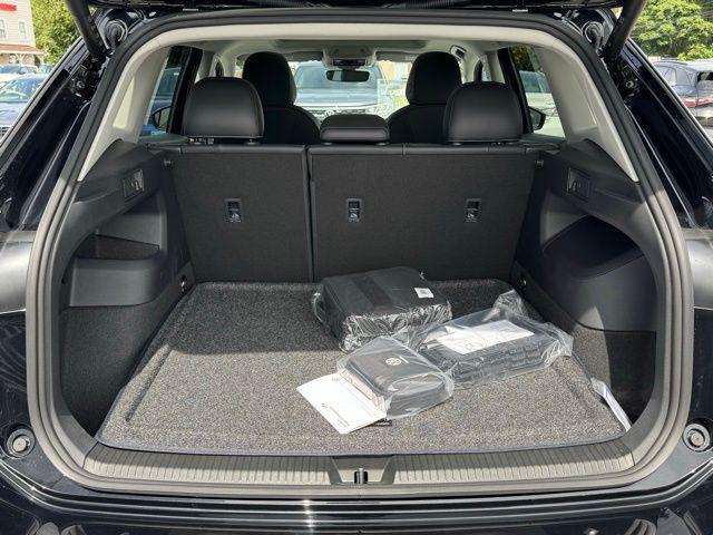 new 2025 Volkswagen Tiguan car, priced at $36,382