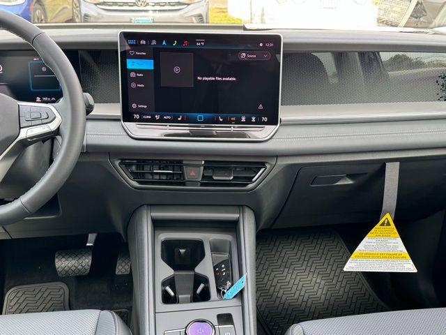 new 2025 Volkswagen Tiguan car, priced at $36,382