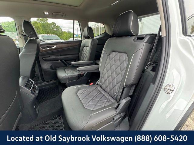new 2025 Volkswagen Atlas car, priced at $53,959